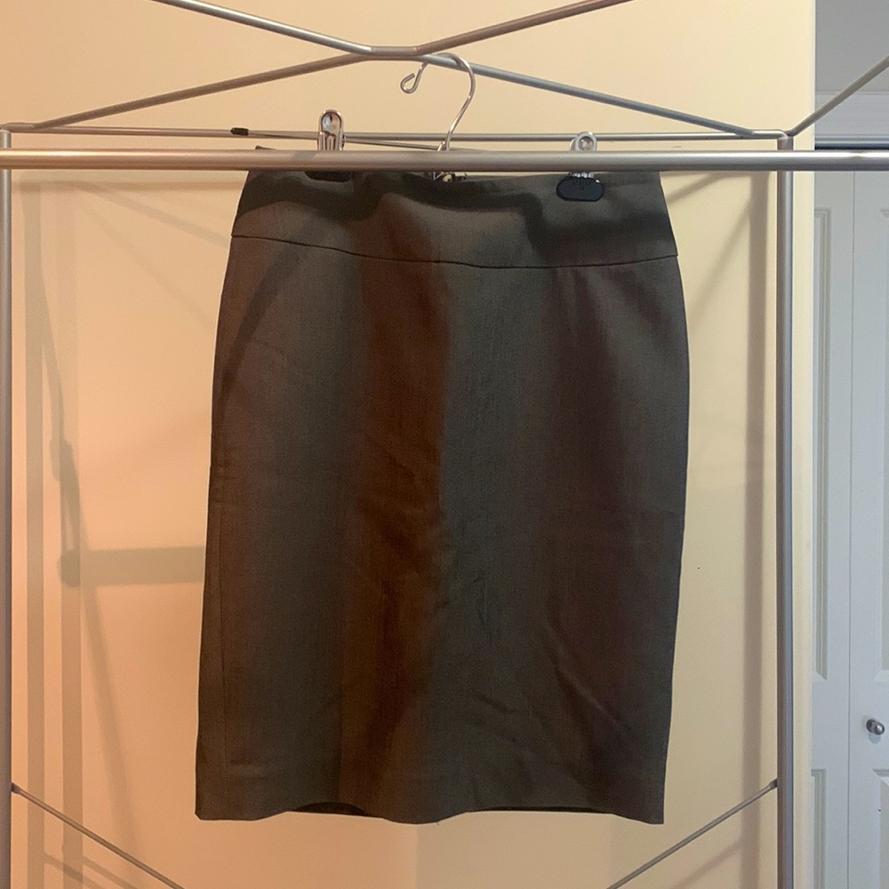 Charcoal grey pencil skirt from RW&Co